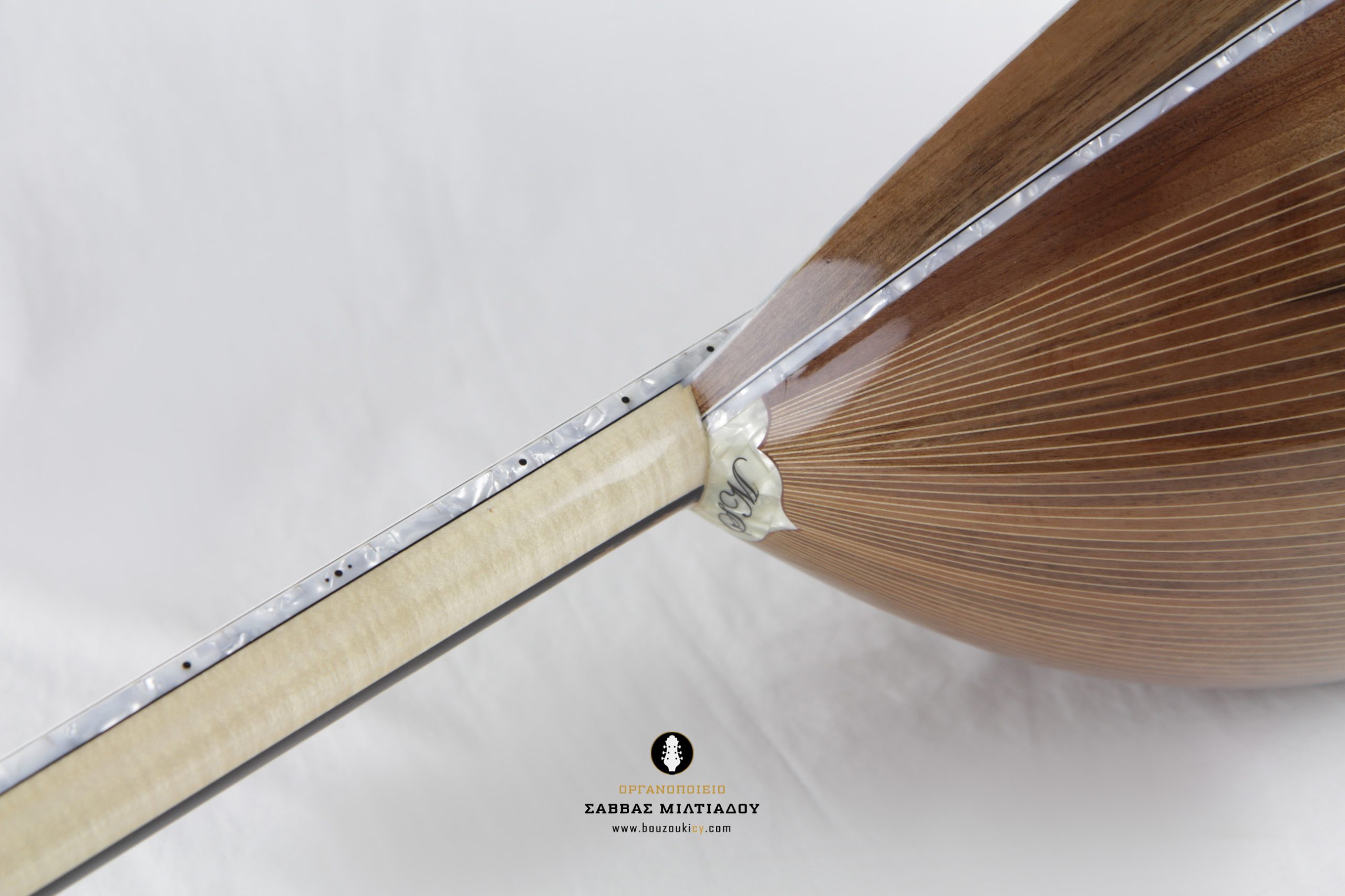 Άσπρο μπουζούκι PGN087B - 8 Strings white Bouzouki - Greek bouzouki - κατασκευαστές μπουζουκιών - Οργανοποιείο Σ. Μιλτιάδου (18)