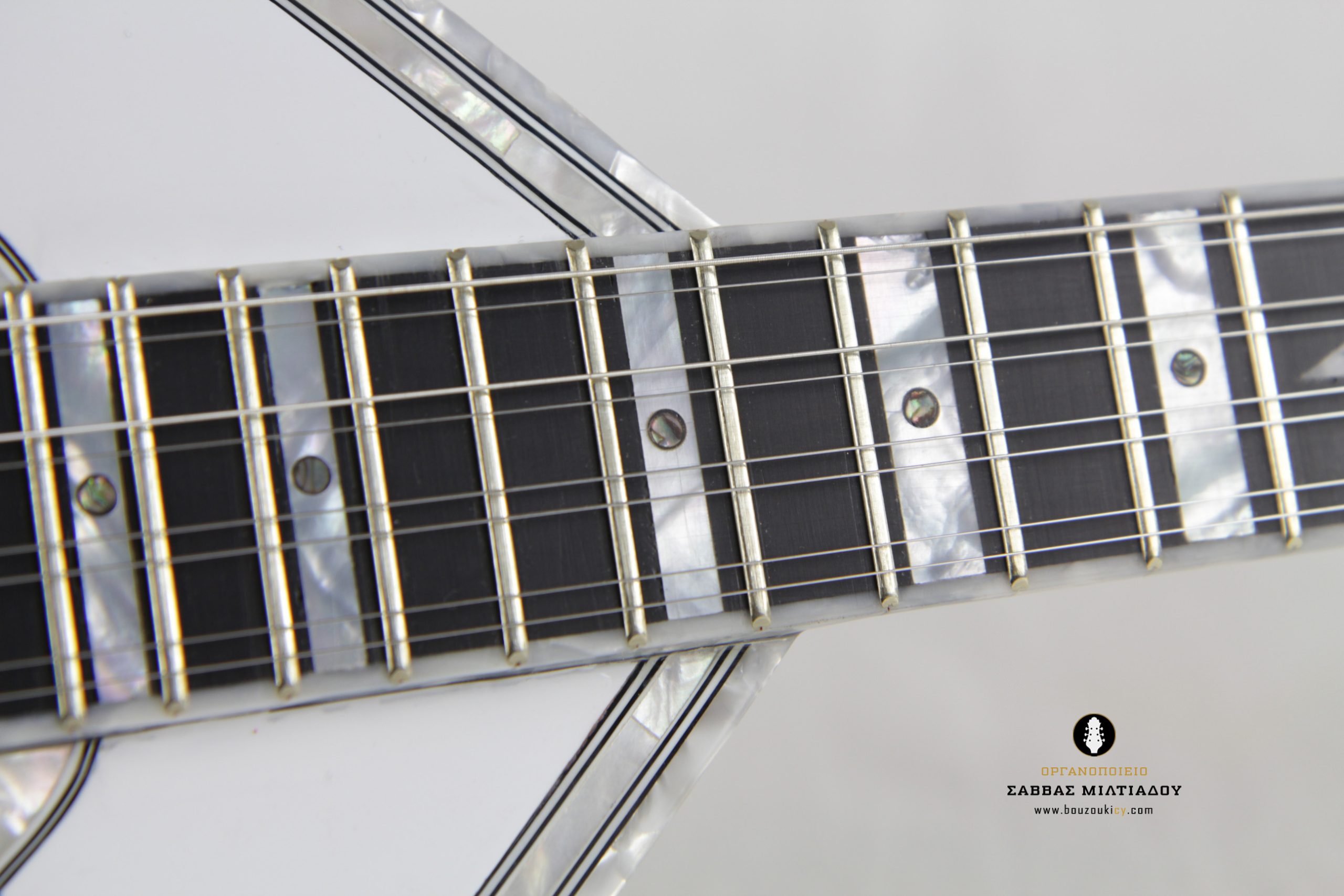 Άσπρο μπουζούκι PGN087B - 8 Strings white Bouzouki - Greek bouzouki - κατασκευαστές μπουζουκιών - Οργανοποιείο Σ. Μιλτιάδου (29)